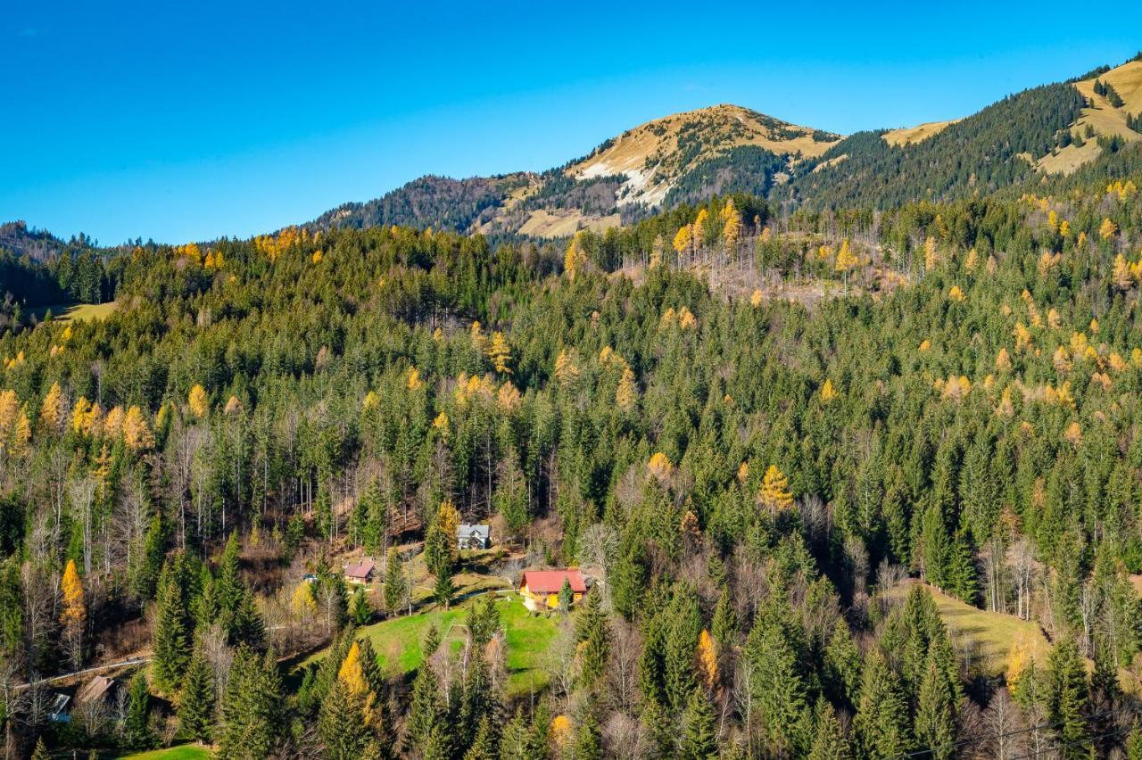 Apartments Farm House Uric Jesenice Bagian luar foto