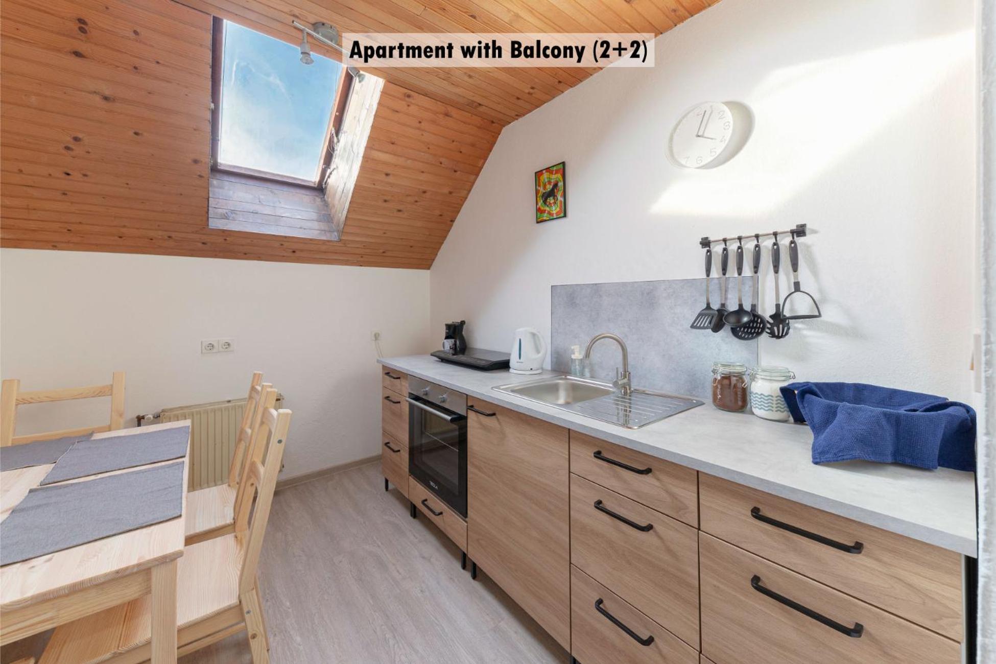 Apartments Farm House Uric Jesenice Bagian luar foto
