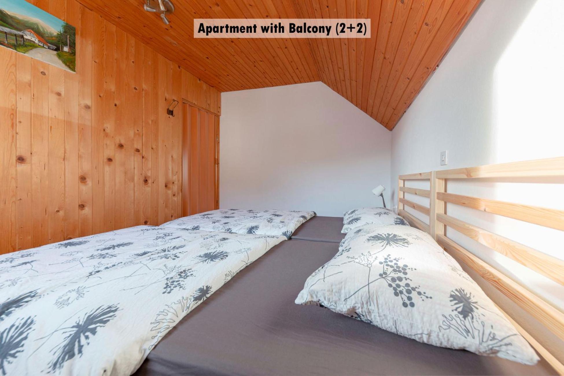 Apartments Farm House Uric Jesenice Bagian luar foto