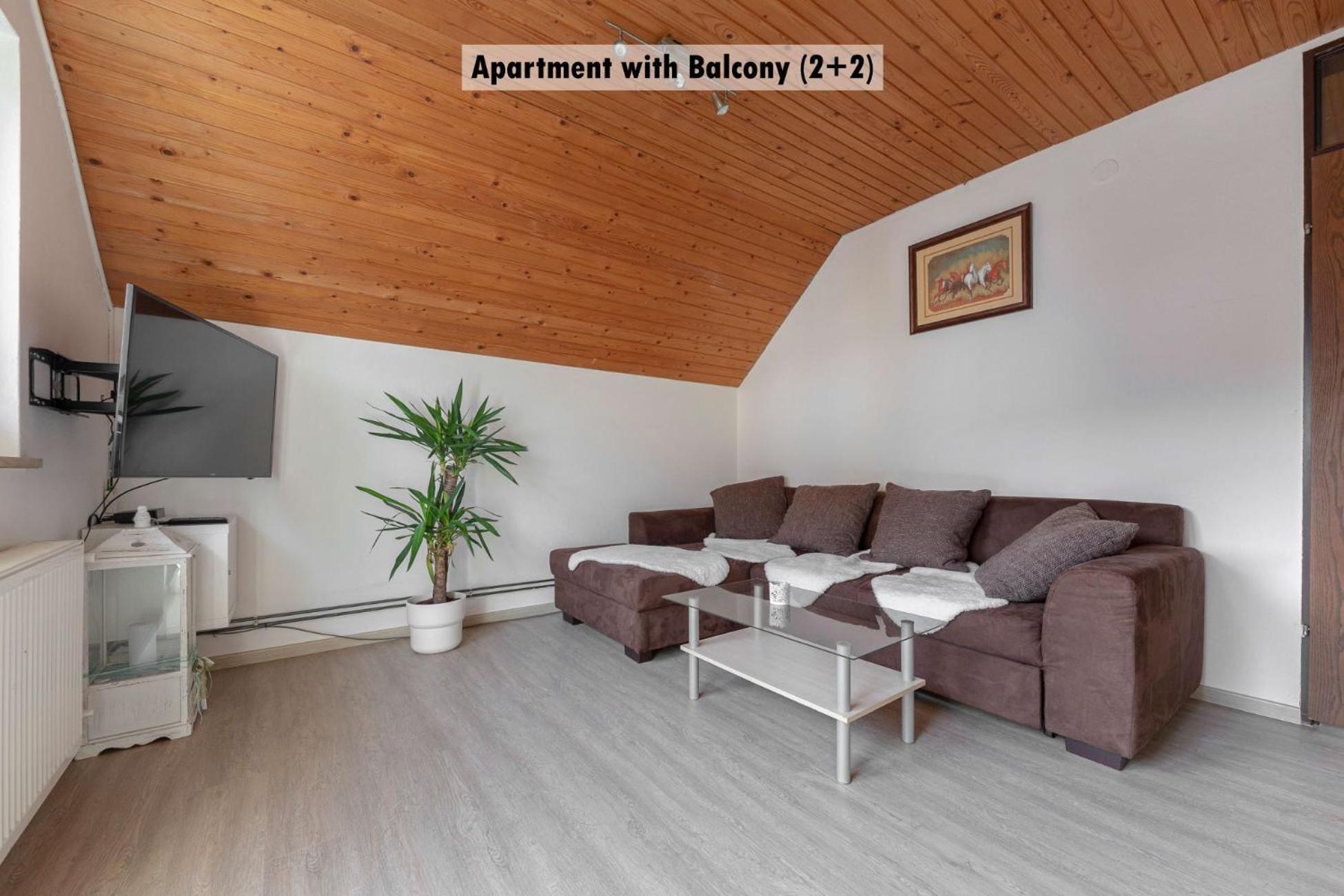 Apartments Farm House Uric Jesenice Bagian luar foto